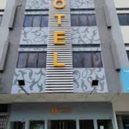 Hotel Zamburger De Melaka Extérieur photo