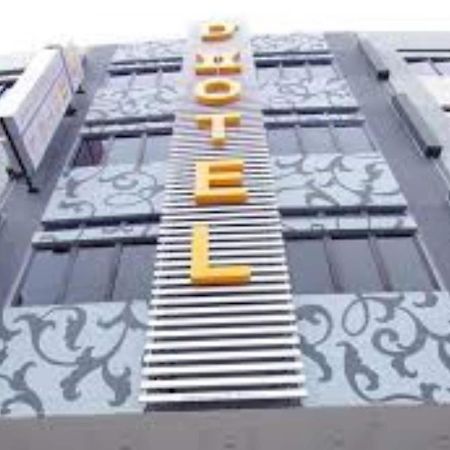Hotel Zamburger De Melaka Extérieur photo