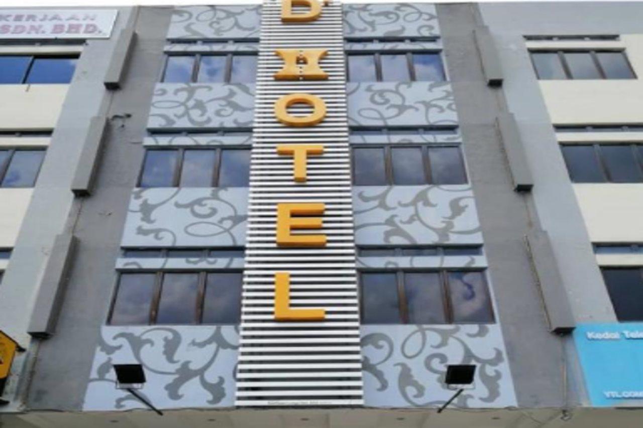Hotel Zamburger De Melaka Extérieur photo