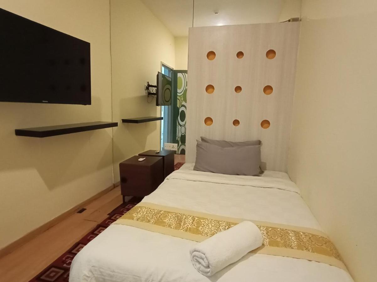 Hotel Zamburger De Melaka Extérieur photo