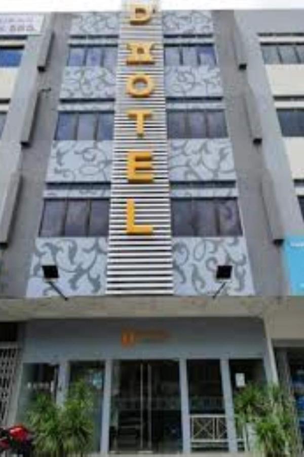 Hotel Zamburger De Melaka Extérieur photo