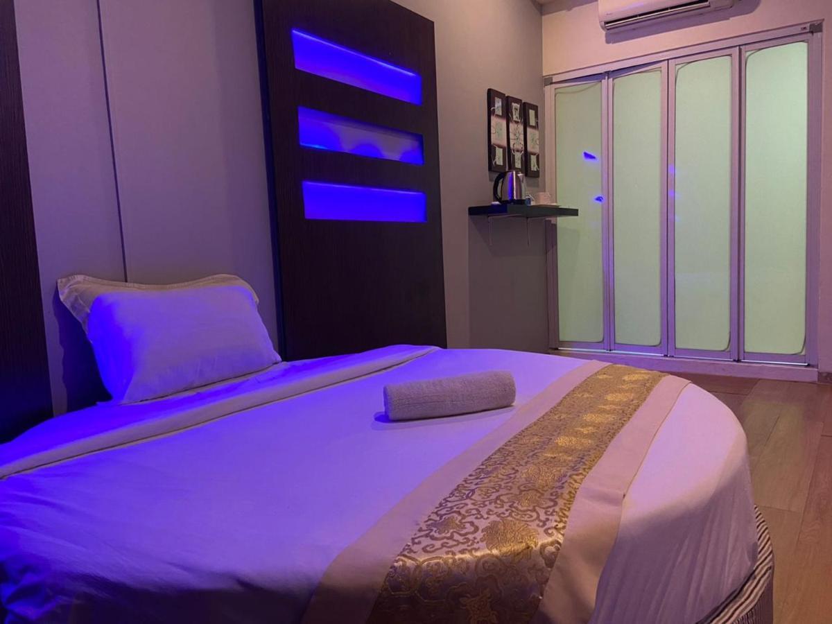 Hotel Zamburger De Melaka Extérieur photo