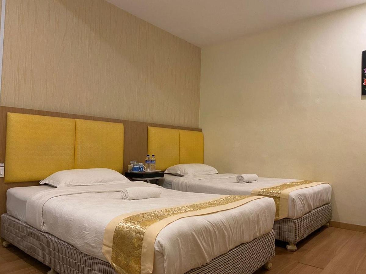 Hotel Zamburger De Melaka Extérieur photo